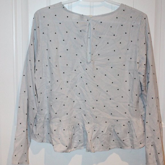 2/$20 🏷 H&M Striped Perplum Blouse Size M - Picture 2 of 3